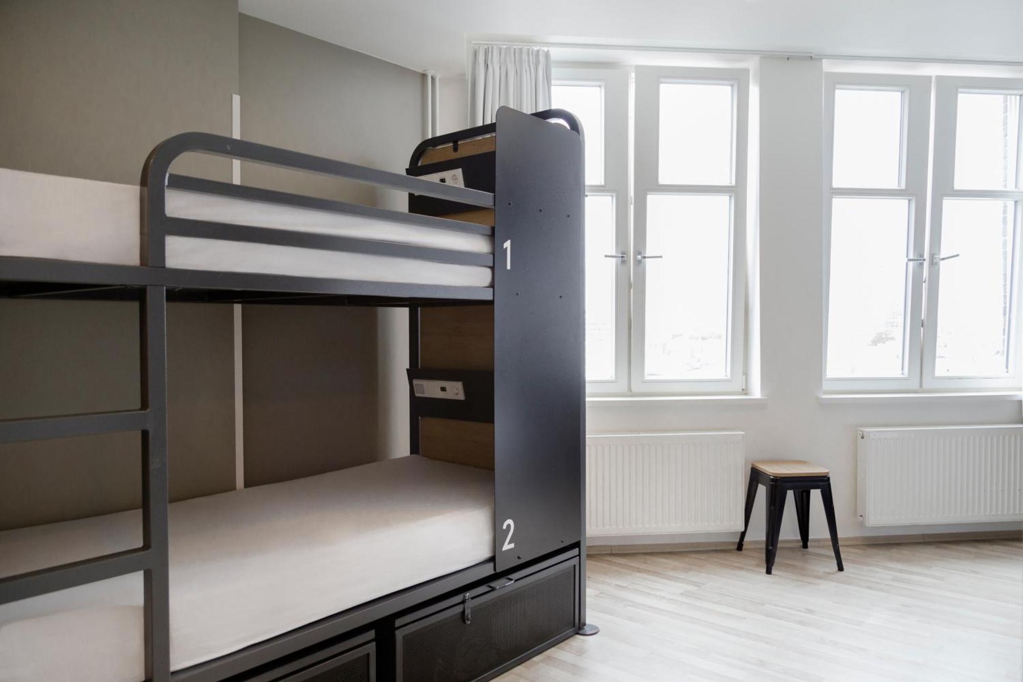 Private 4-Bed Room